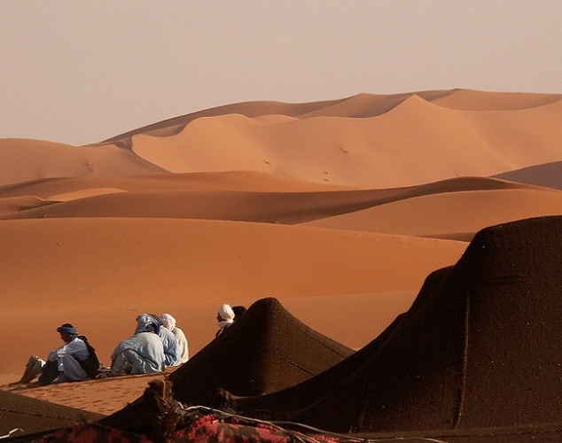 Circuit Désert Privé 3 Jours : De Marrakech à Fès via les Dunes de Merzouga - Montagne sahara